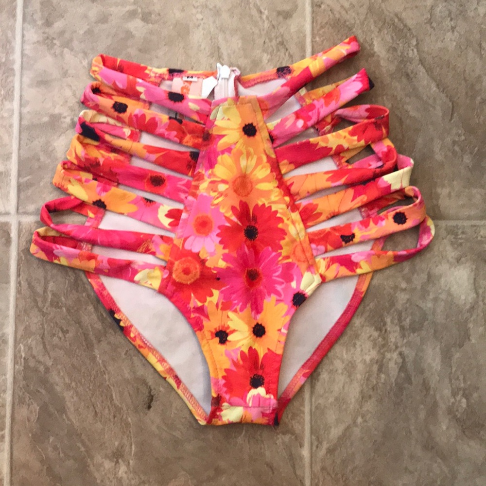 IHeartRaves bottoms